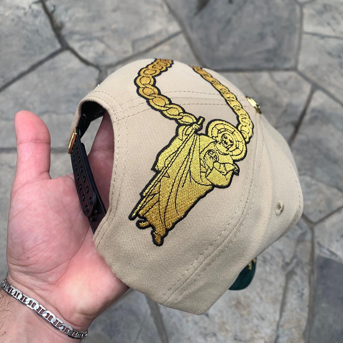 San Judas Letras Droval x Chava Hats BEIGE