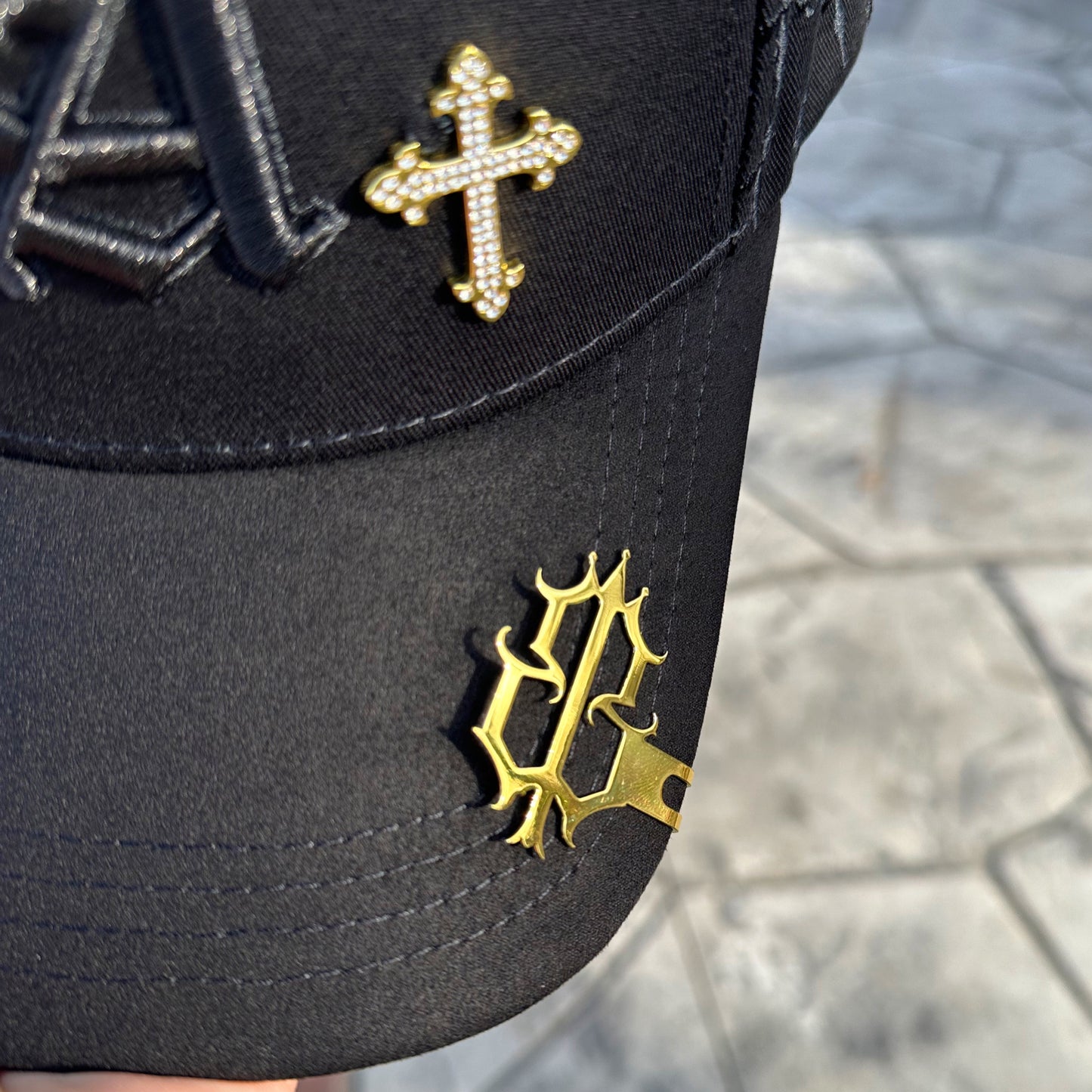 LA CROSS BLACK AND GOLD