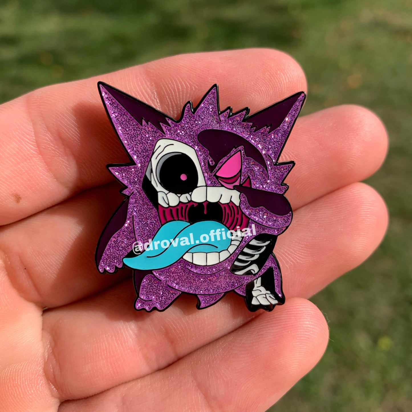 EXCLUSIVE PIN