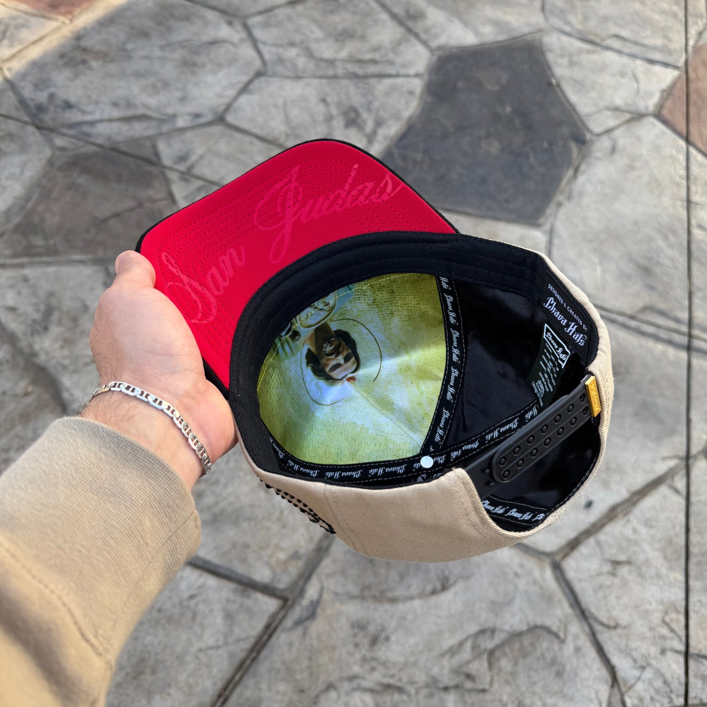 San Judas Placa Beige - Chava Hats